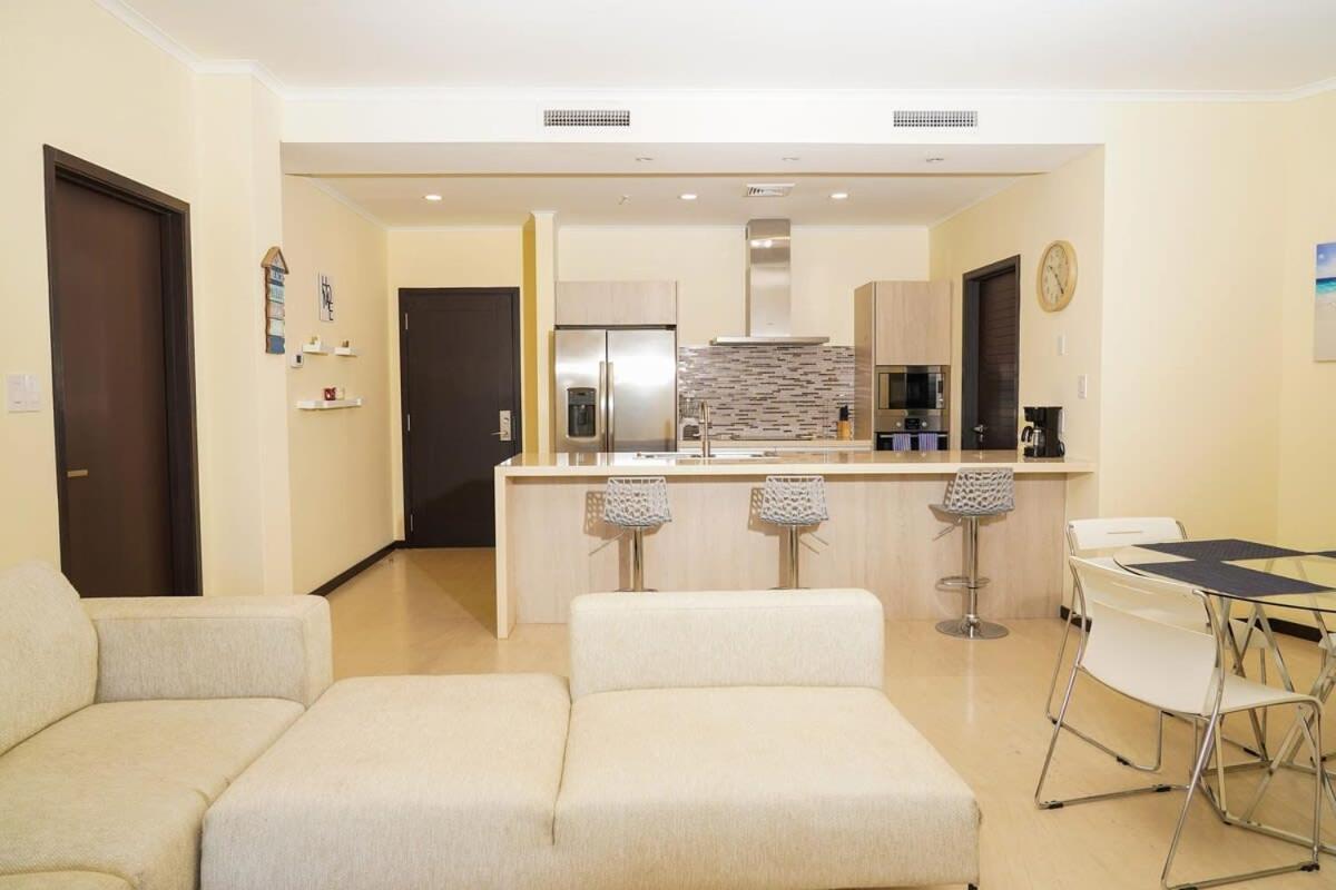 Beautiful Apartment In Eagle Beach Levent Palm Beach Buitenkant foto