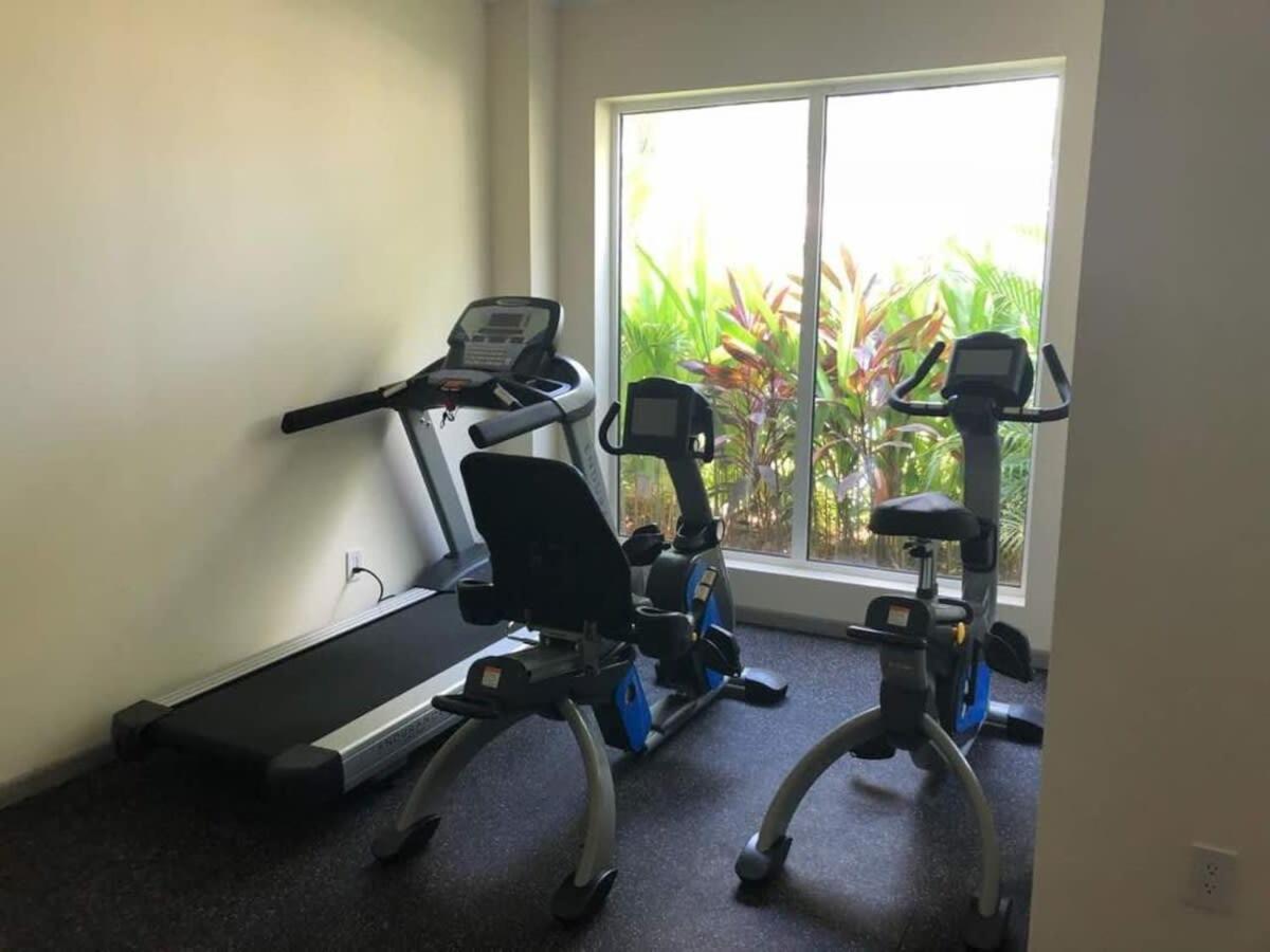 Beautiful Apartment In Eagle Beach Levent Palm Beach Buitenkant foto