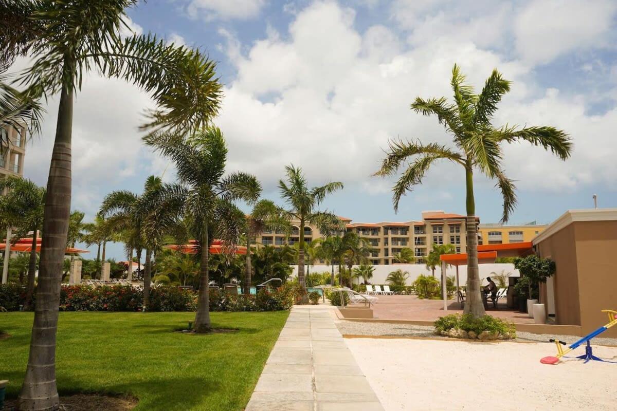 Beautiful Apartment In Eagle Beach Levent Palm Beach Buitenkant foto