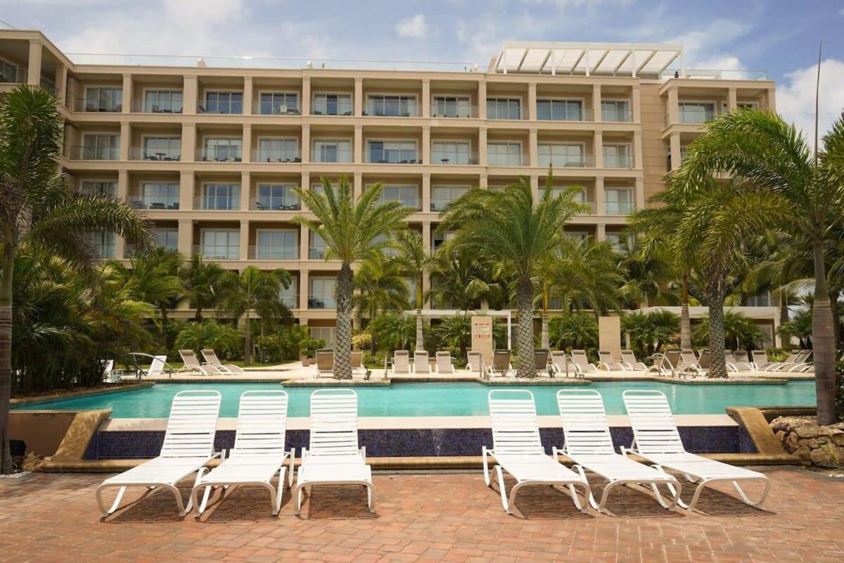 Beautiful Apartment In Eagle Beach Levent Palm Beach Buitenkant foto